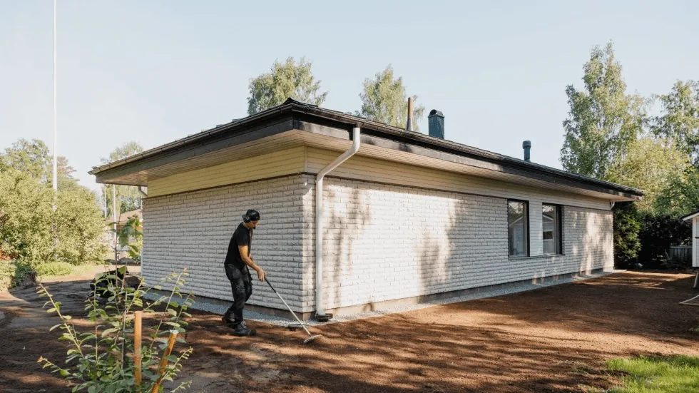 Salaojatyö työmaalla